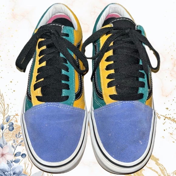Vans Men or Women’s Mix & Match Old Skool Sneaker, 7 Men or 8.5 Women - Picture 1 of 10